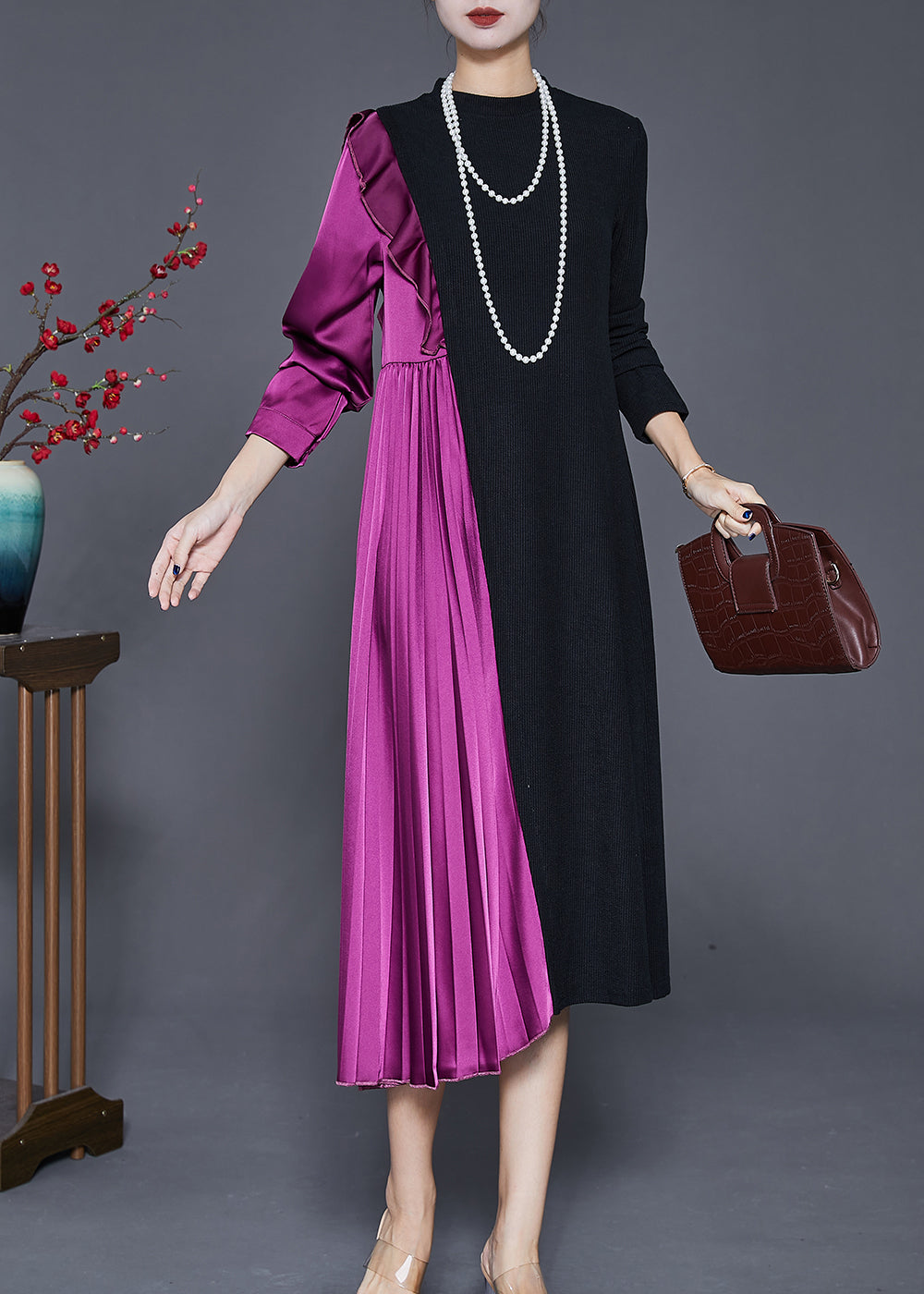 Well Tailored Dress with a Graceful Silhouette