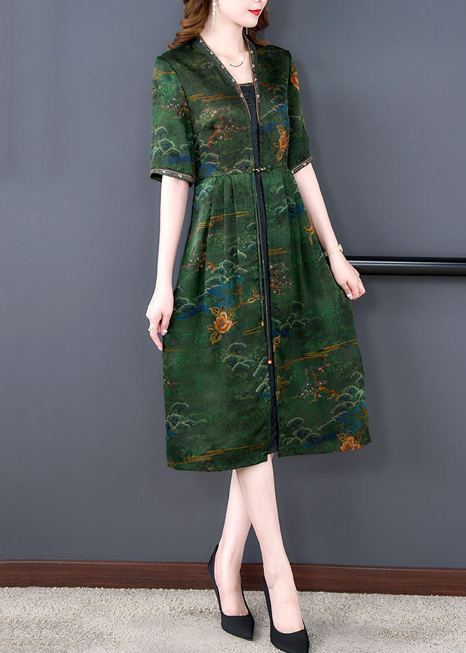 Well Tailored Dress with a Graceful Silhouette