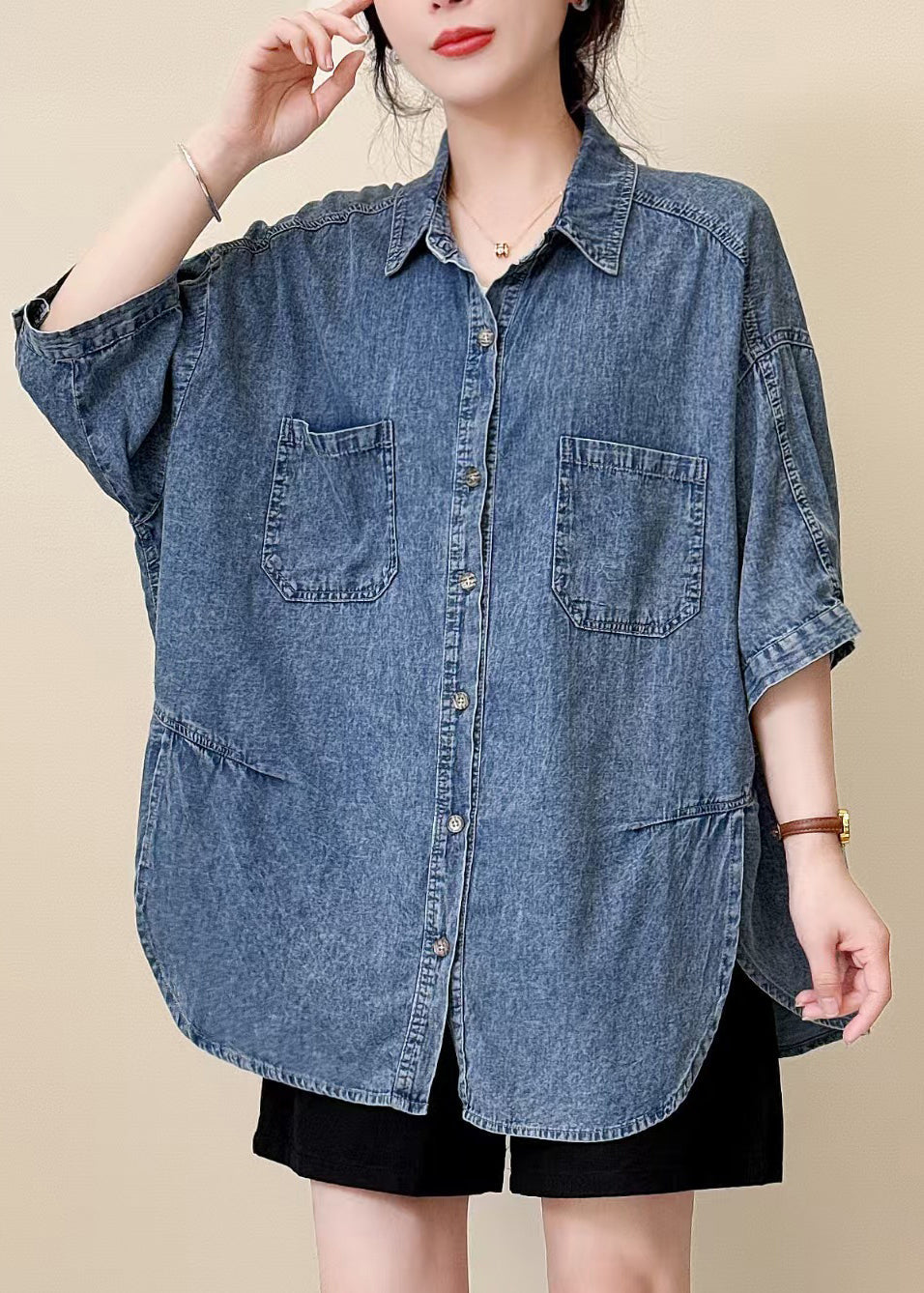 Classic Vintage Shirt with a Flattering Fit