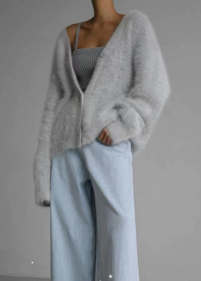 Beautifully Crafted Cardigan in a Classic Style