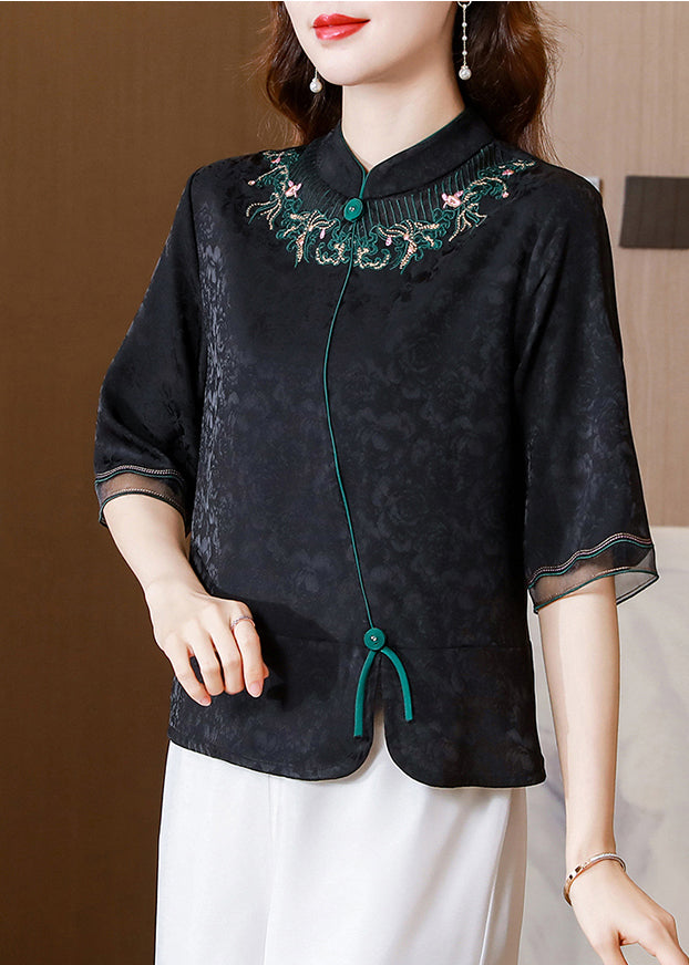 Effortlessly Elegant Shirt with a Timeless Design