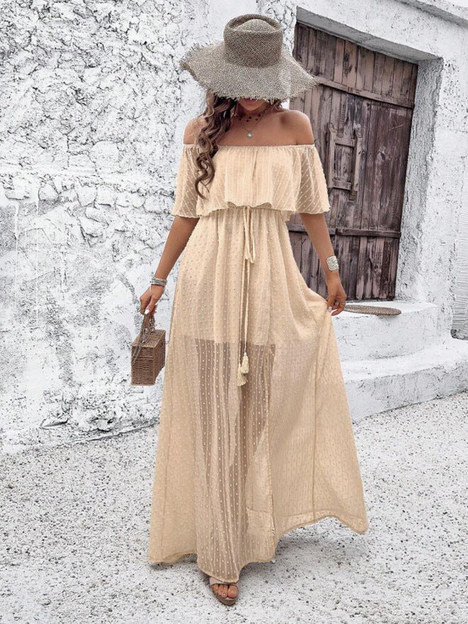 Beautifully Finished Dress in a Timeless Design