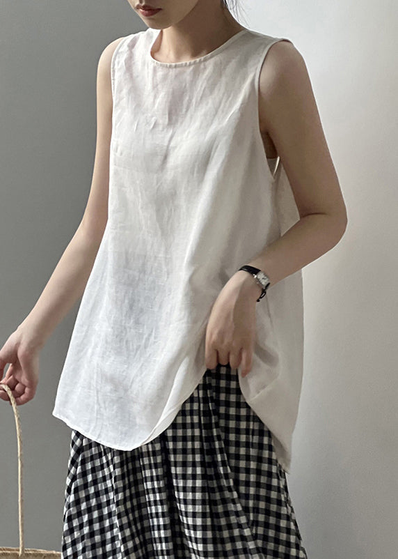 Well Tailored Top with a Graceful Silhouette