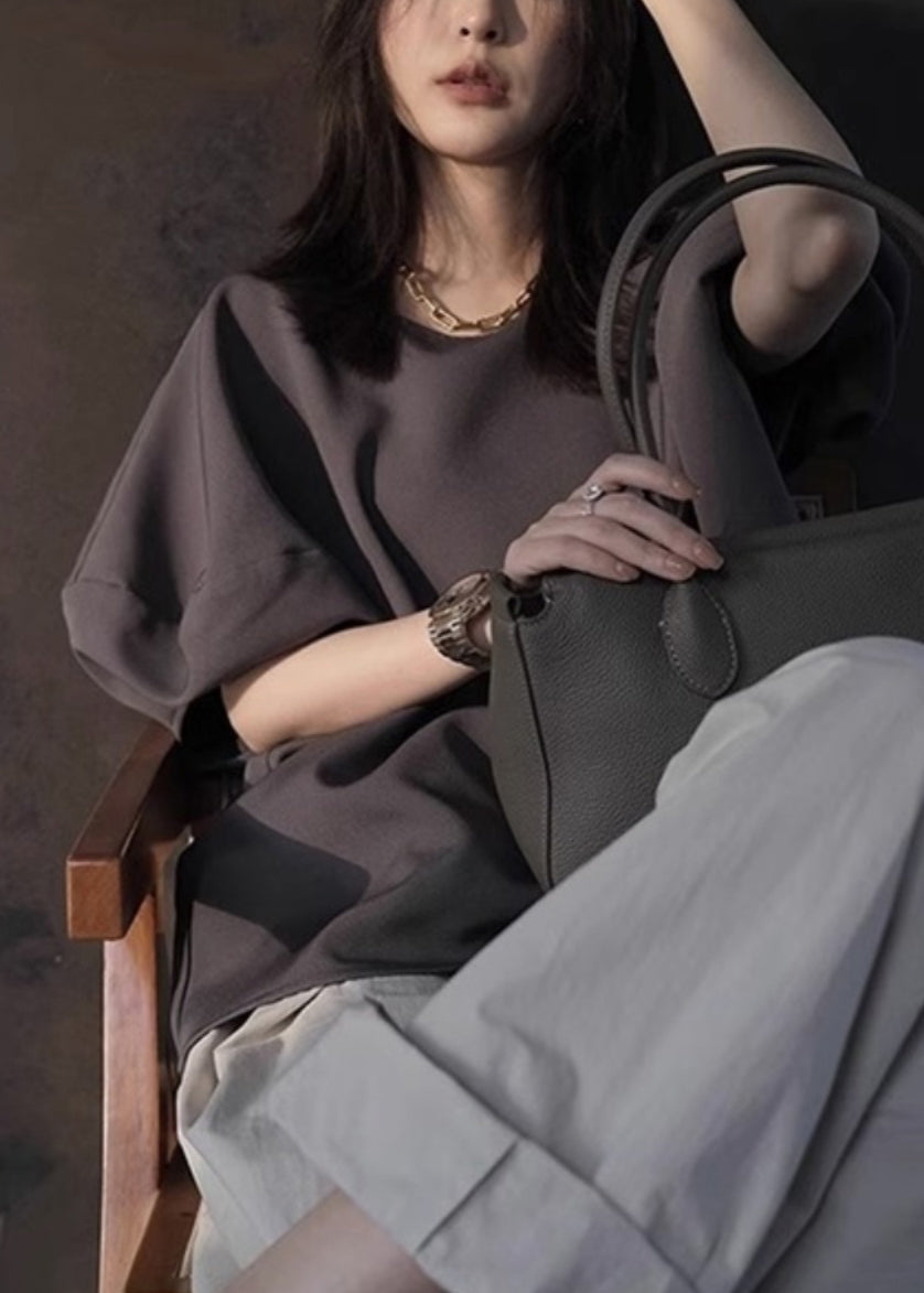 Effortlessly Elegant Shirt with a Timeless Design