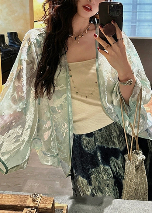 Well Tailored Cardigan with a Graceful Silhouette