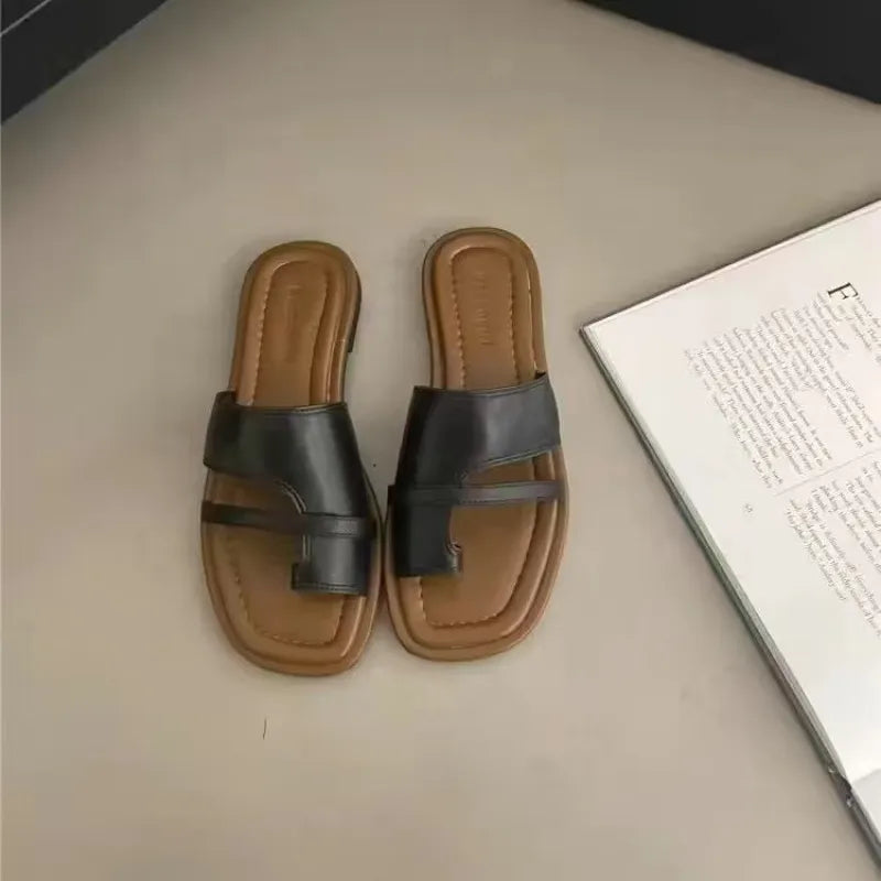 Graceful Orthopedic Sandals for Modern Look