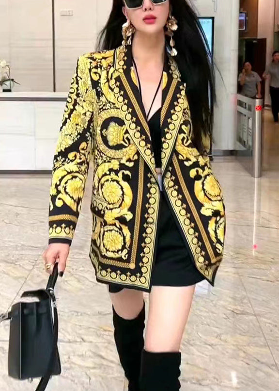 Elegantly Styled Coat for Everyday Wear