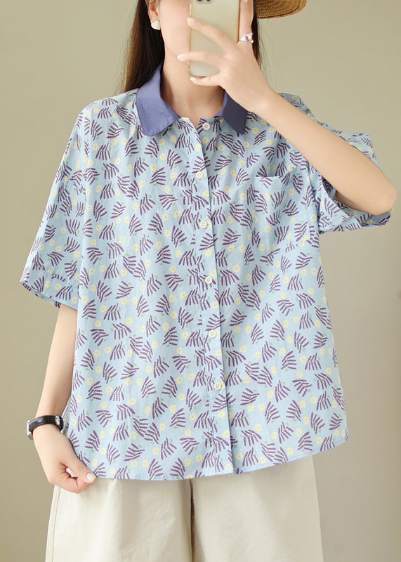 Classic Vintage Blouse with a Flattering Fit