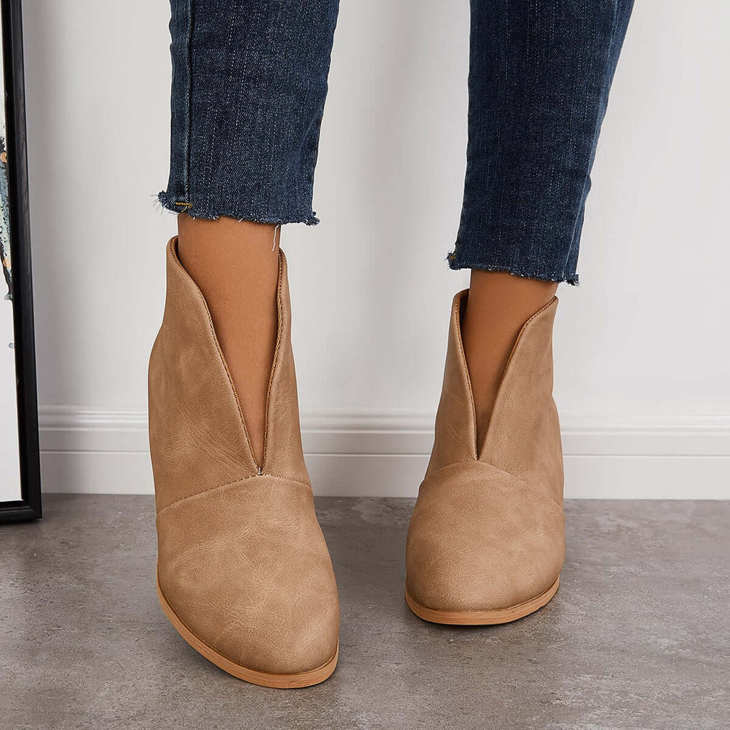 Graceful Orthopedic Boots for Modern Look