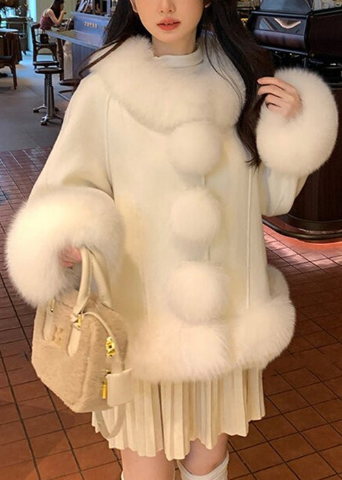 Beautifully Finished Coat in a Timeless Design