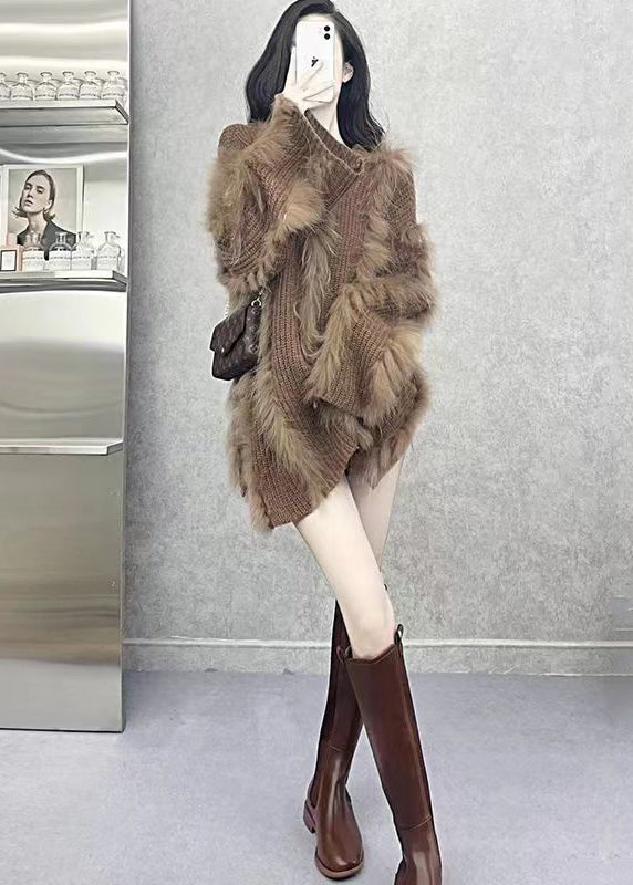 Well Tailored Sweater with a Graceful Silhouette