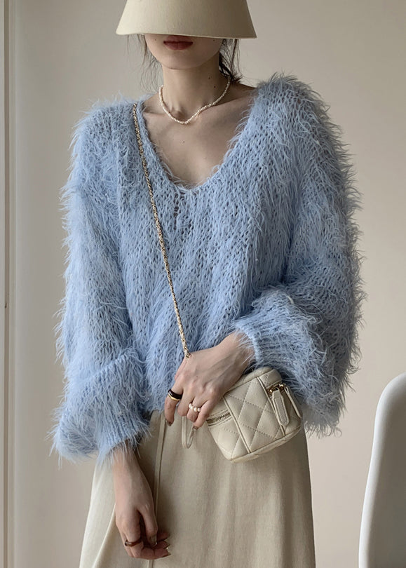 Beautifully Finished Sweater in a Timeless Design