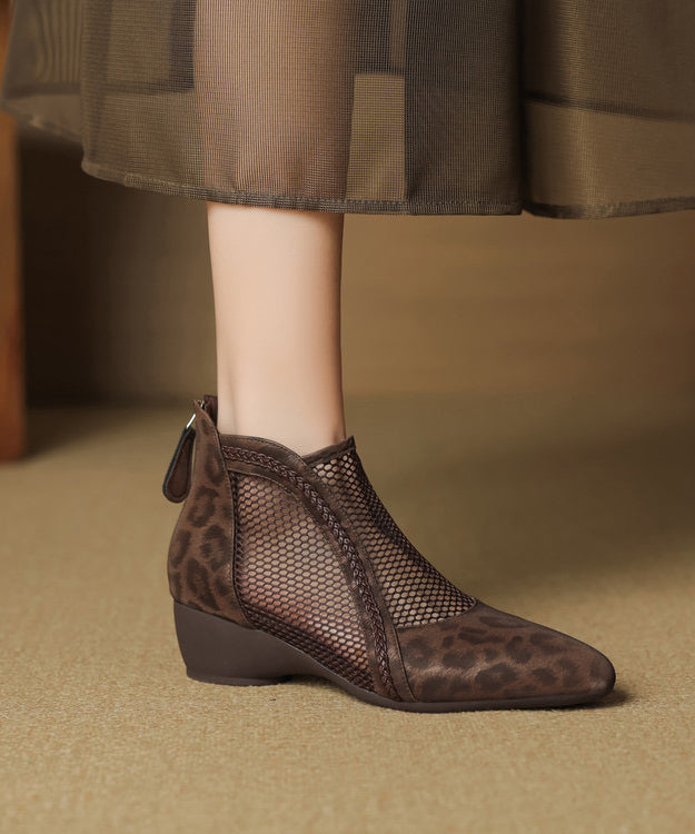 Graceful Orthopedic Boots for Modern Look