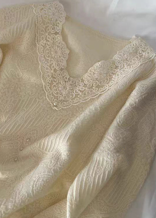 Classic Vintage Top with a Flattering Fit