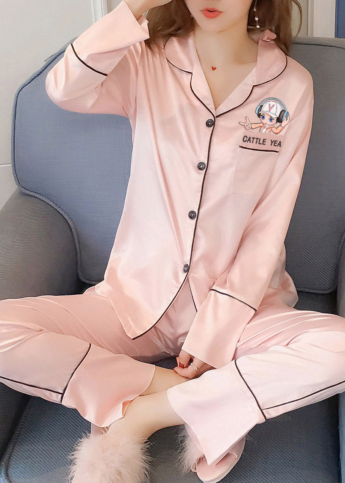 Finely Styled Garment with a Classic Vintage Look