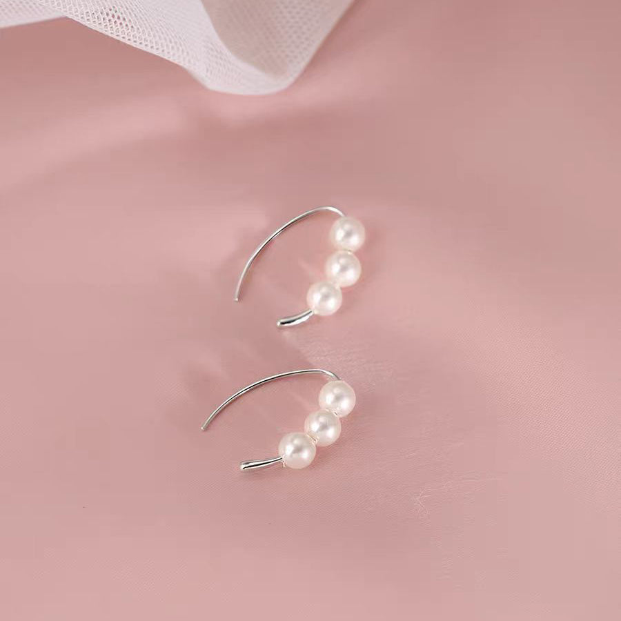 Classic Silver Earring with Timeless Appeal