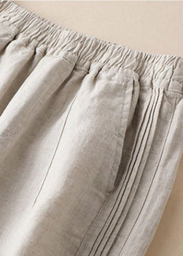 Effortlessly Elegant Pants with a Timeless Design