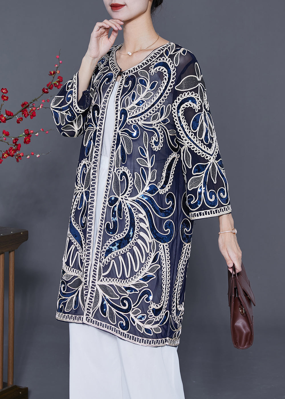 Effortlessly Elegant Cardigan with a Timeless Design