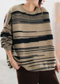Well Tailored Sweater with a Graceful Silhouette