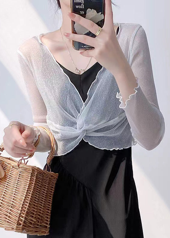 Beautifully Finished Top in a Timeless Design