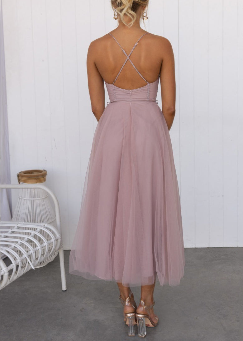Beautifully Crafted Dress in a Classic Style