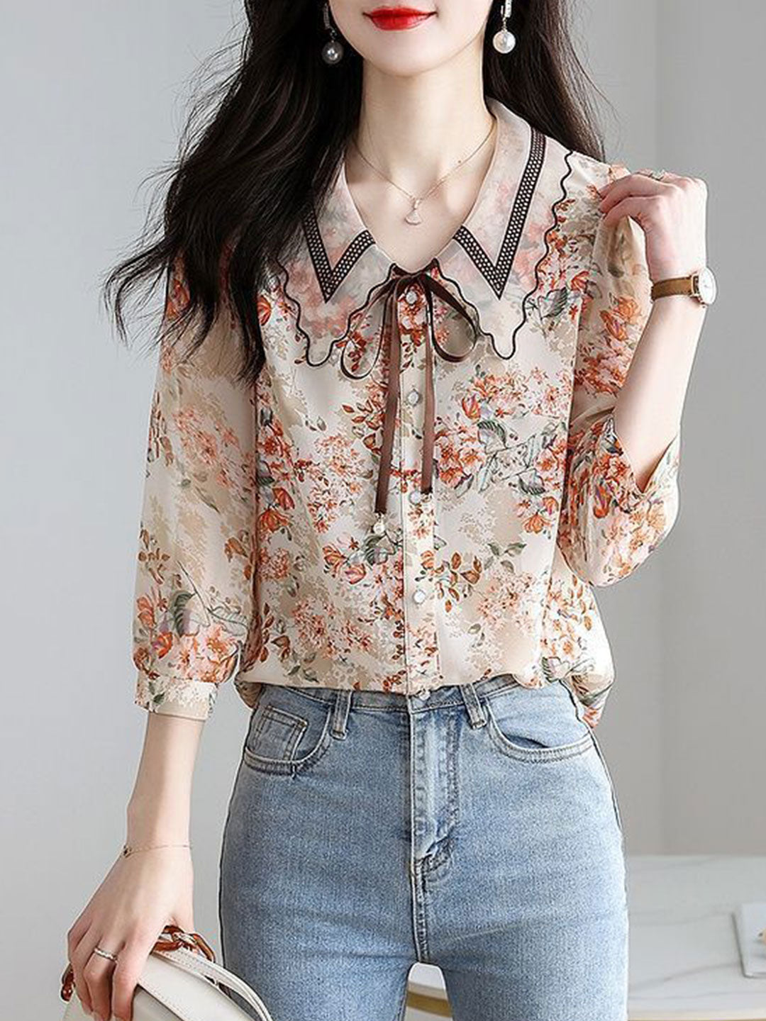 Classic Vintage Shirt with a Flattering Fit