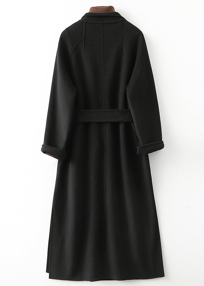 Classic Vintage & Enduringly Stylish Coat