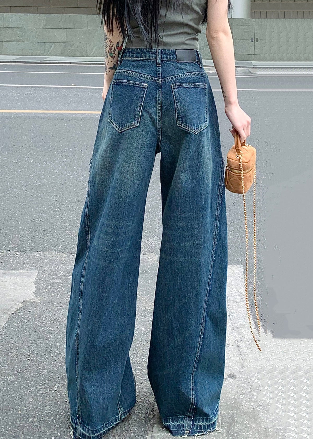 Elegantly Styled Pants for Everyday Wear