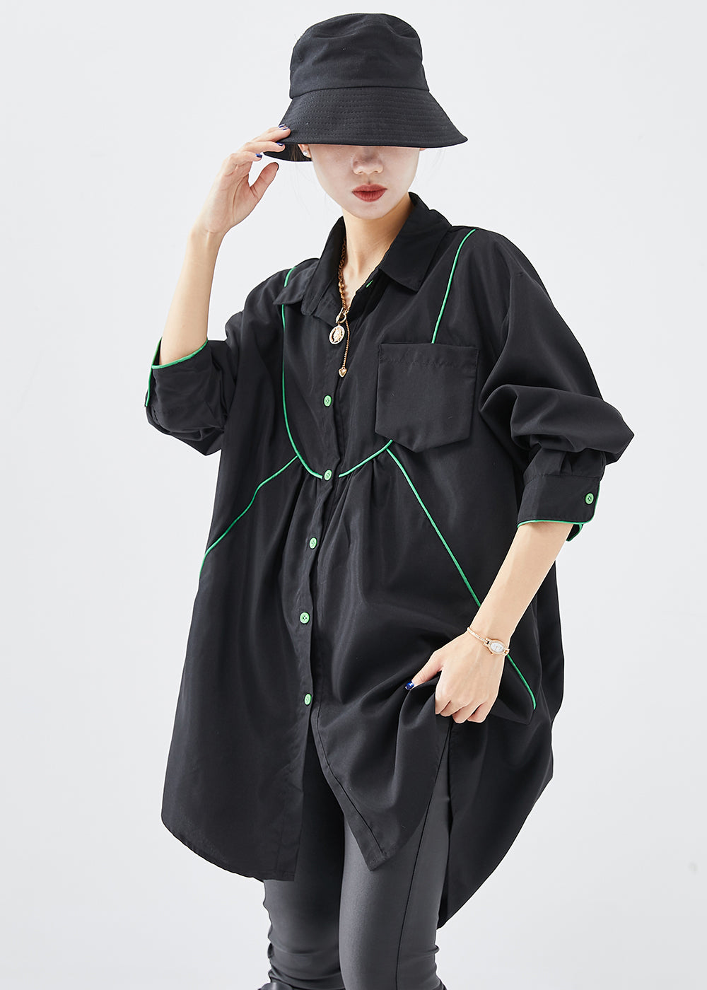 Well Tailored Dress with a Graceful Silhouette
