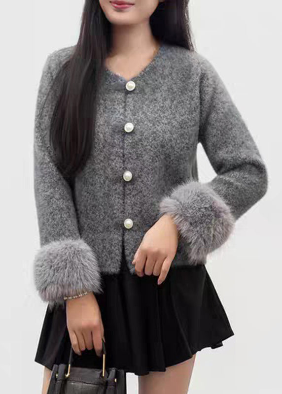 Gracefully Styled Coat for Any Occasion
