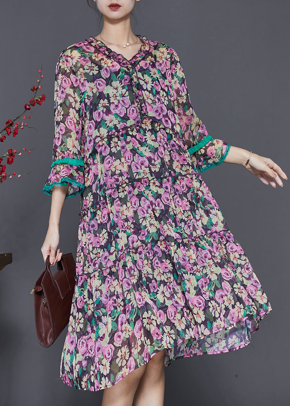 Effortlessly Elegant Dress with a Timeless Design