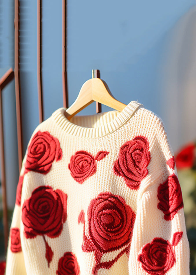Well Tailored Sweater with a Graceful Silhouette