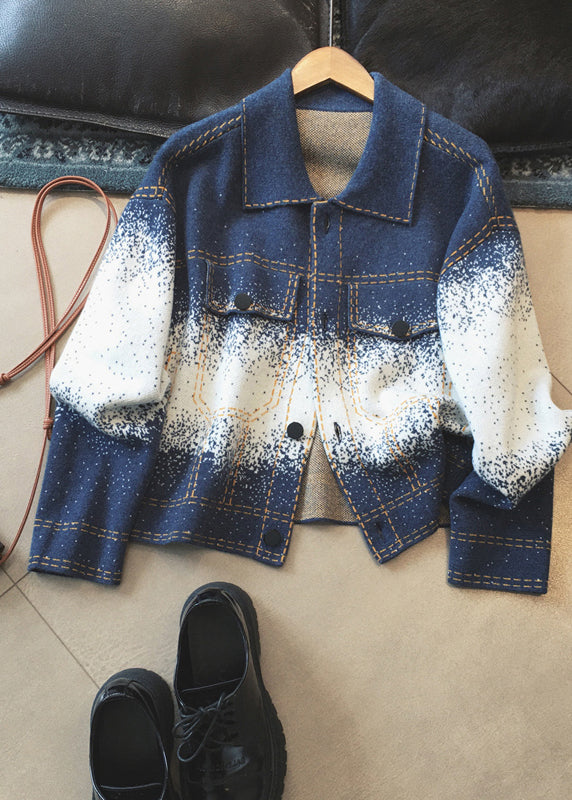 Gracefully Styled Coat for Any Occasion