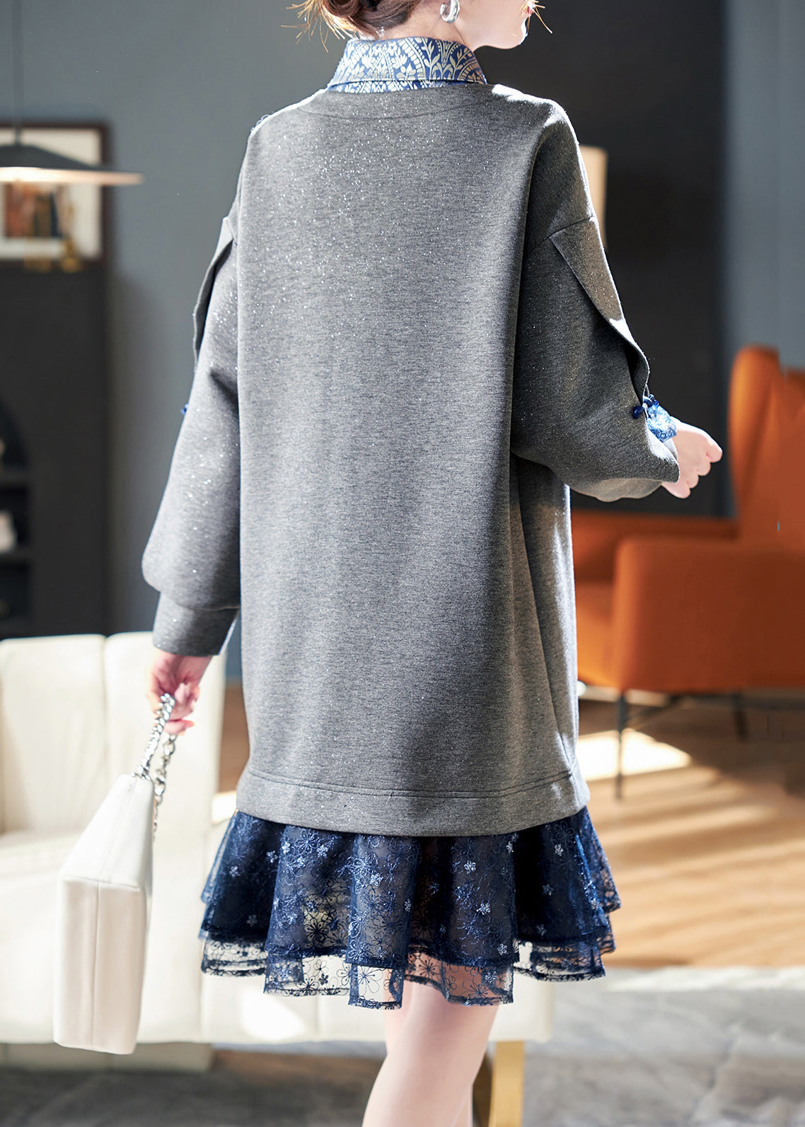 Beautifully Finished Dress in a Timeless Design