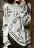 Effortlessly Elegant Sweater with a Timeless Design