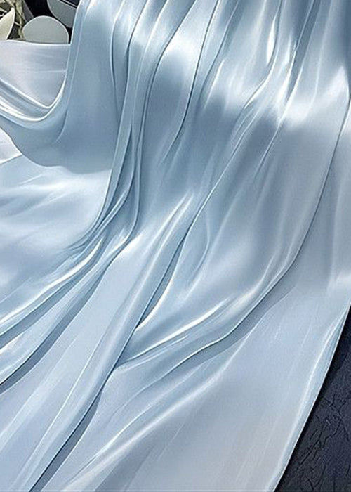 Sophisticated Garment with a Clean Classic Look