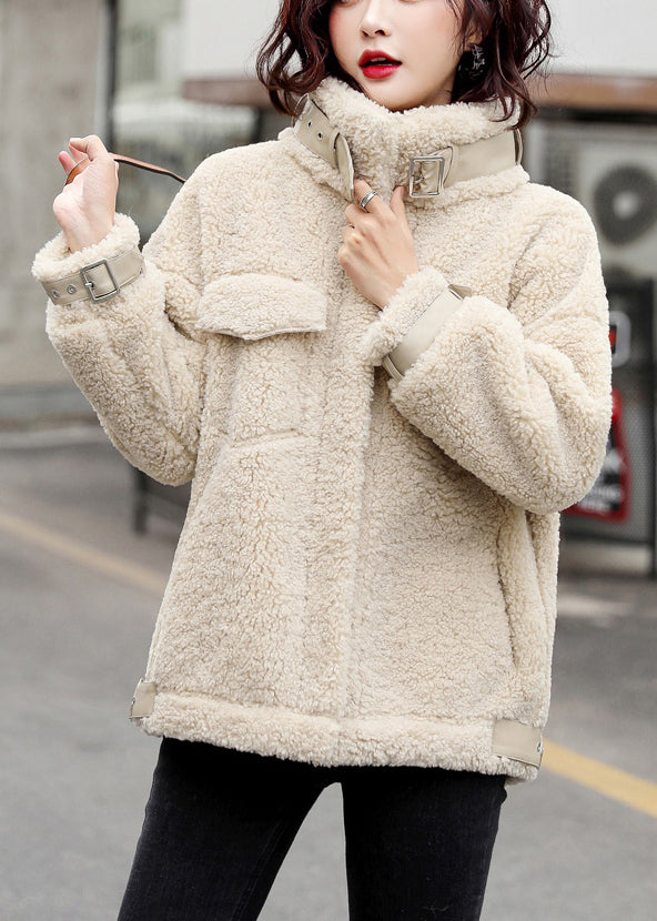 Elegantly Styled Coat for Everyday Wear