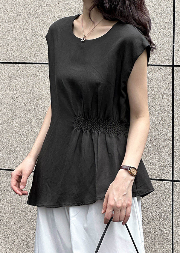 Well Tailored Top with a Graceful Silhouette
