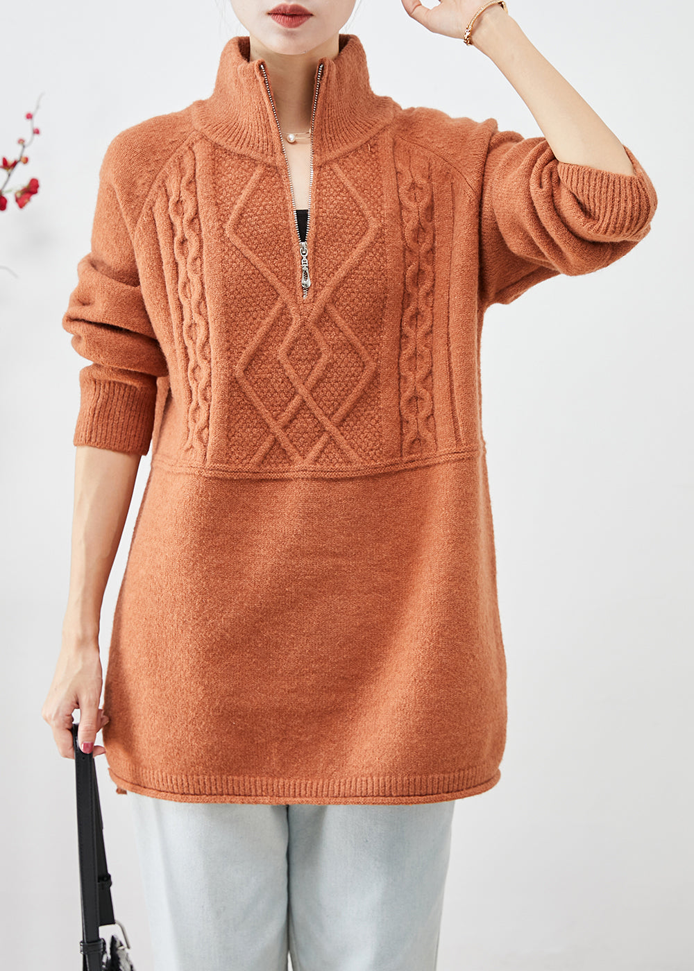 Effortlessly Elegant Sweater with a Timeless Design