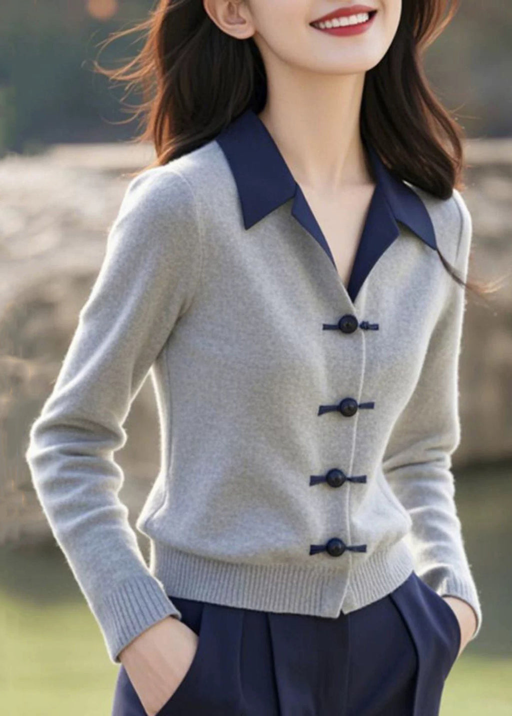 Effortlessly Elegant Sweater with a Timeless Design