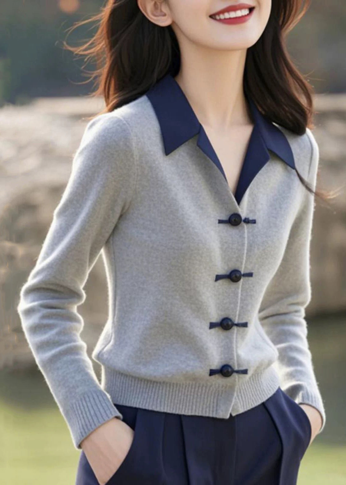 Effortlessly Elegant Sweater with a Timeless Design