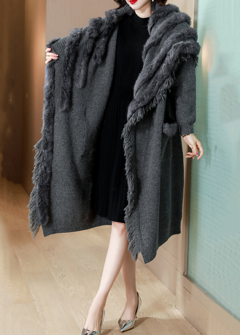 Well Tailored Cardigan with a Graceful Silhouette