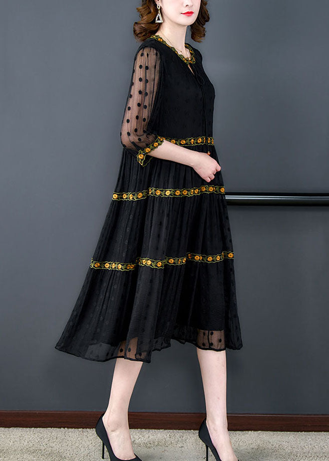 Classic Vintage Dress with a Flattering Fit