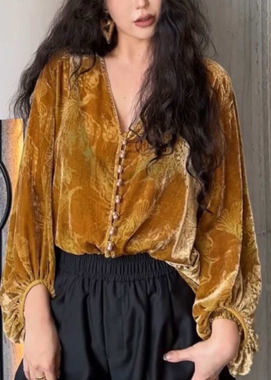 Sophisticated Top with a Clean Classic Look