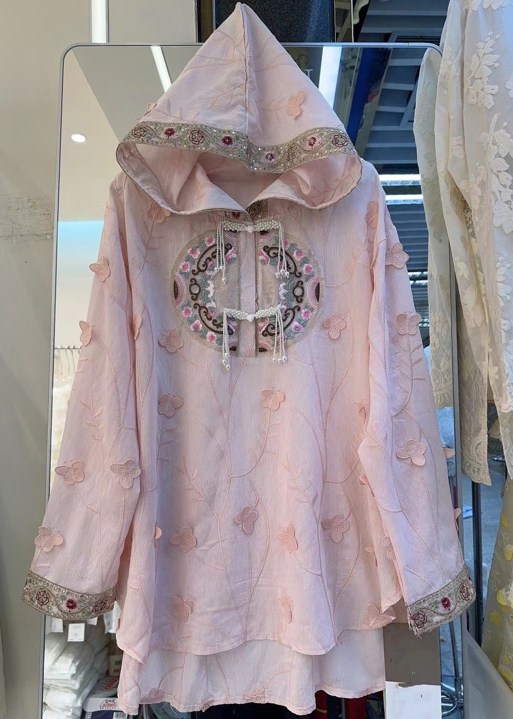 Beautifully Finished Top in a Timeless Design