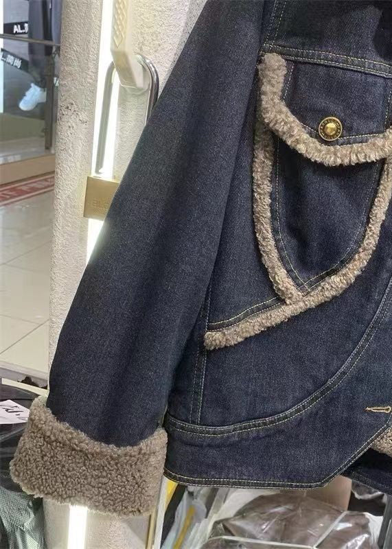 Gracefully Styled Coat for Any Occasion
