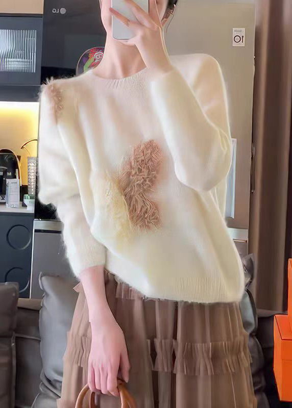 Classic Vintage Sweater with a Flattering Fit