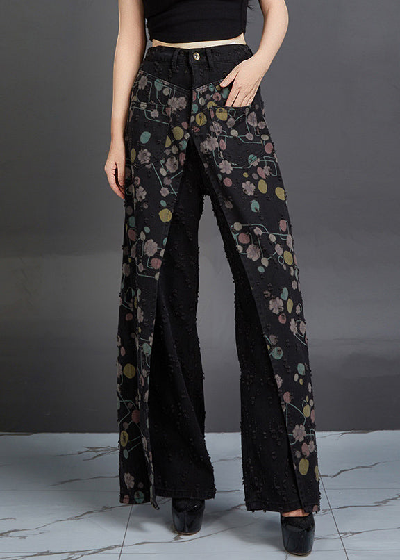 Effortlessly Elegant Pants with a Timeless Design