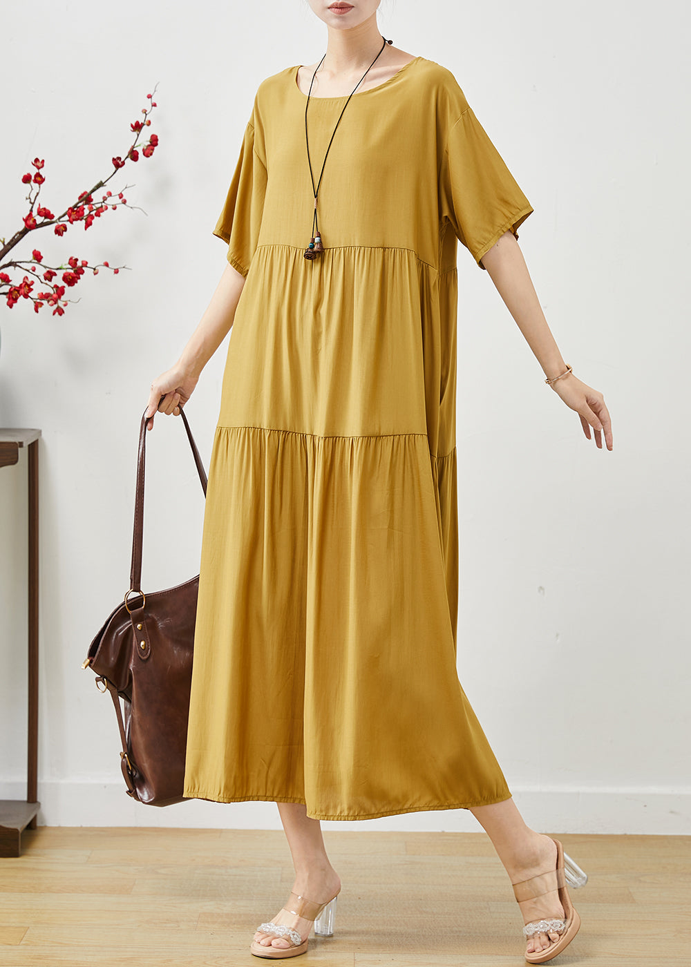 Sophisticated Dress with a Clean Classic Look