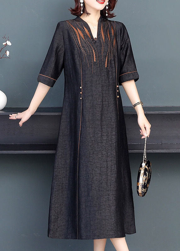 Beautifully Crafted Dress in a Classic Style